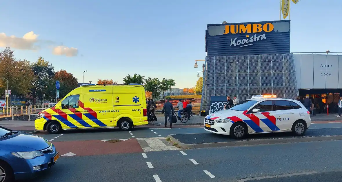 Scooterrijder gewond bij aanrijding met fietser