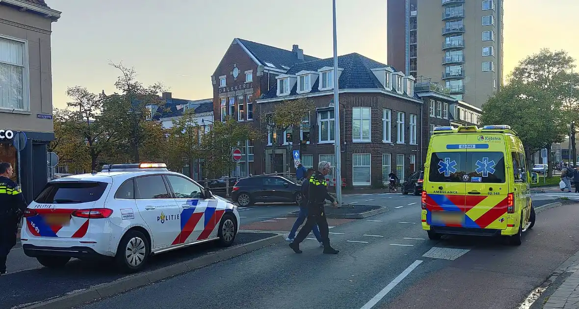 Scooterrijder gewond bij aanrijding met fietser - Foto 2