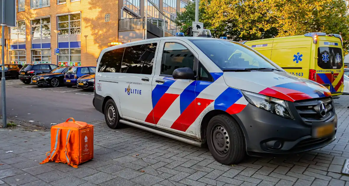 Fietsbezorger in botsing met automobilist - Foto 2