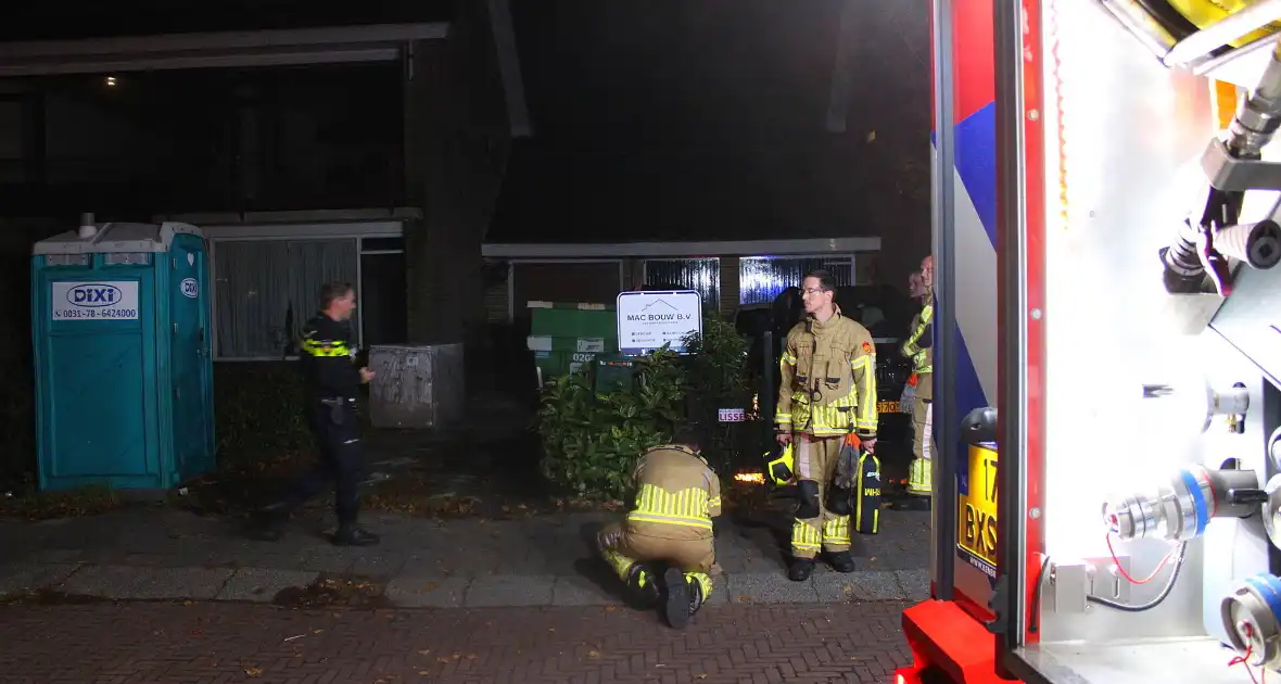 Vuurwerk zorgt voor rookontwikkeling in bouwkeet - Foto 10