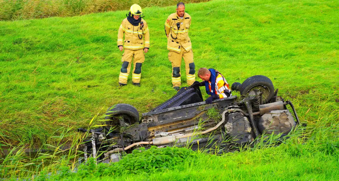 Bestuurder komt zonder kleerscheuren van crash af - Foto 2