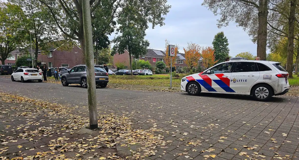 Drie auto's op elkaar bij botsing, inzittenden ongedeerd