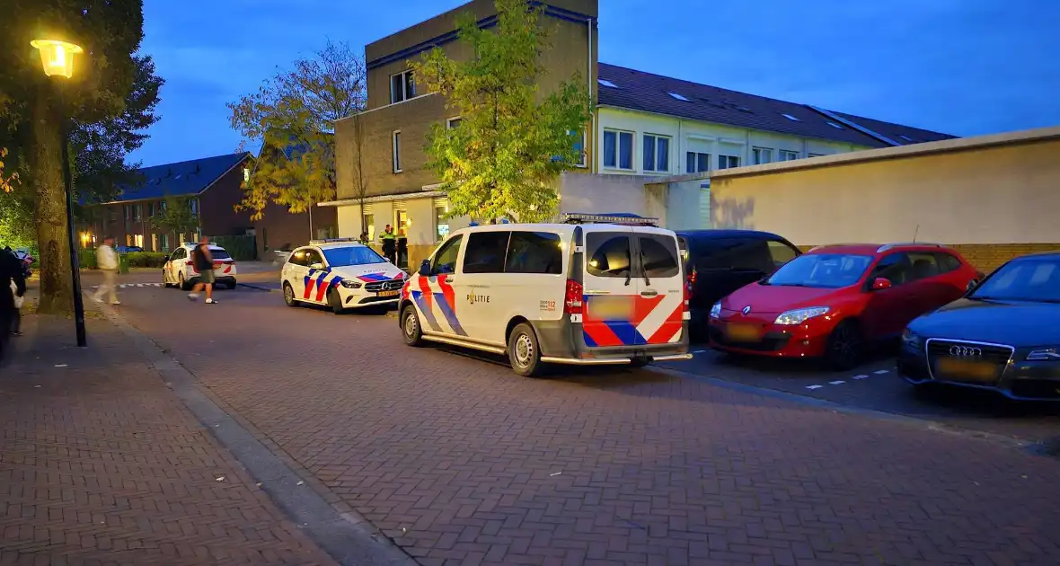 Politie bemiddeld conflict in woning - Foto 2