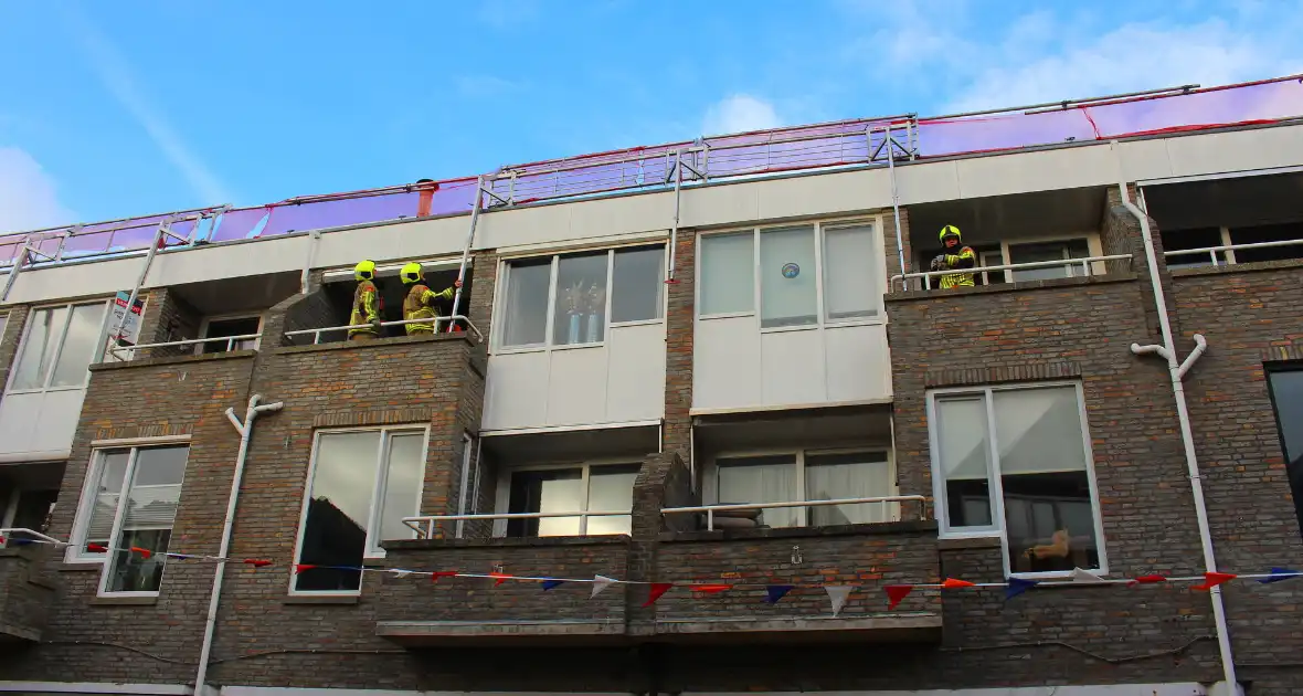 Steigerdeel losgeraakt door harde wind - Foto 12