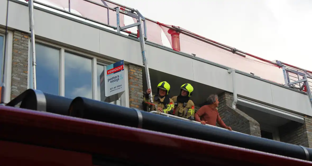 Steigerdeel losgeraakt door harde wind - Foto 2