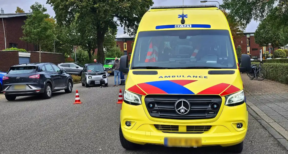 Automobilist rijdt door na aanrijding met brommobiel - Foto 1