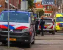 Hulpdiensten druk met persoon met onbegrepen gedrag