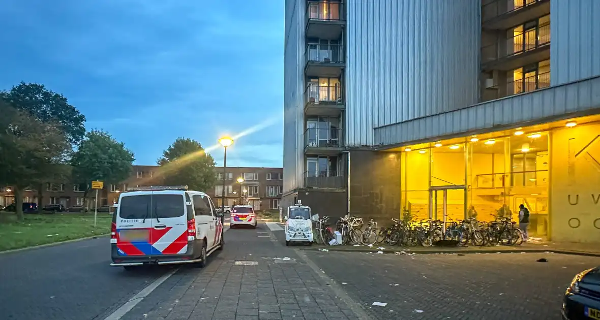 Politie doet onderzoek naar overval op een woning - Foto 3