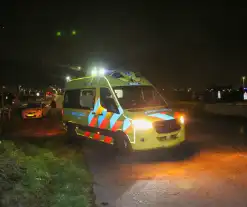 Brommerrijder rijdt sloot in