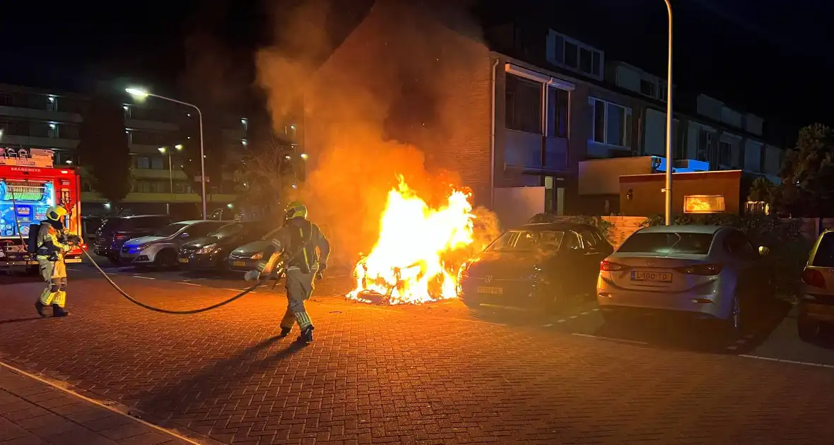 Opnieuw auto in lichterlaaie - Foto 1