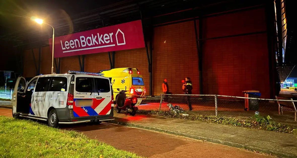 Bestuurder scooter verliest controle na politieachtervolging - Foto 6