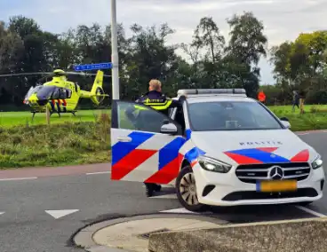 Medische hulp met traumahelikopter en brandweer