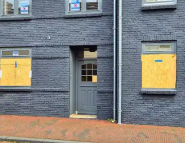 Schietpartijen leiden tot sluiting van woningen en bedrijven