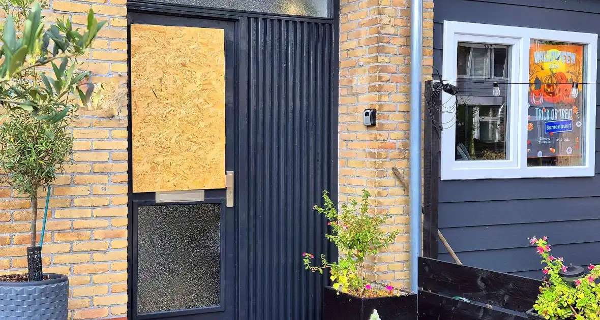 Schietpartijen leiden tot sluiting van woningen en bedrijven - Foto 4