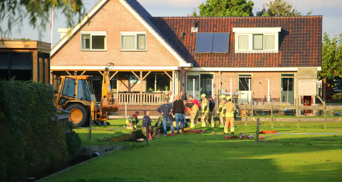 Paard valt opnieuw in sloot bij reddingsactie - Foto 4