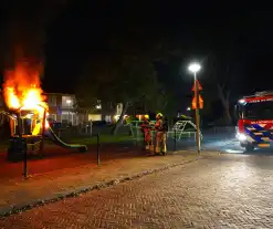 Brandstichting in speeltuin, glijbaan gaat in vlammen op