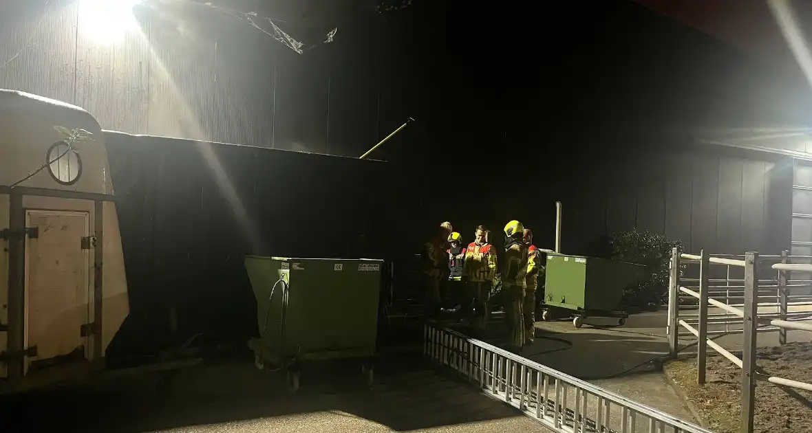 Politie ontdekt brandende container met mest - Foto 2