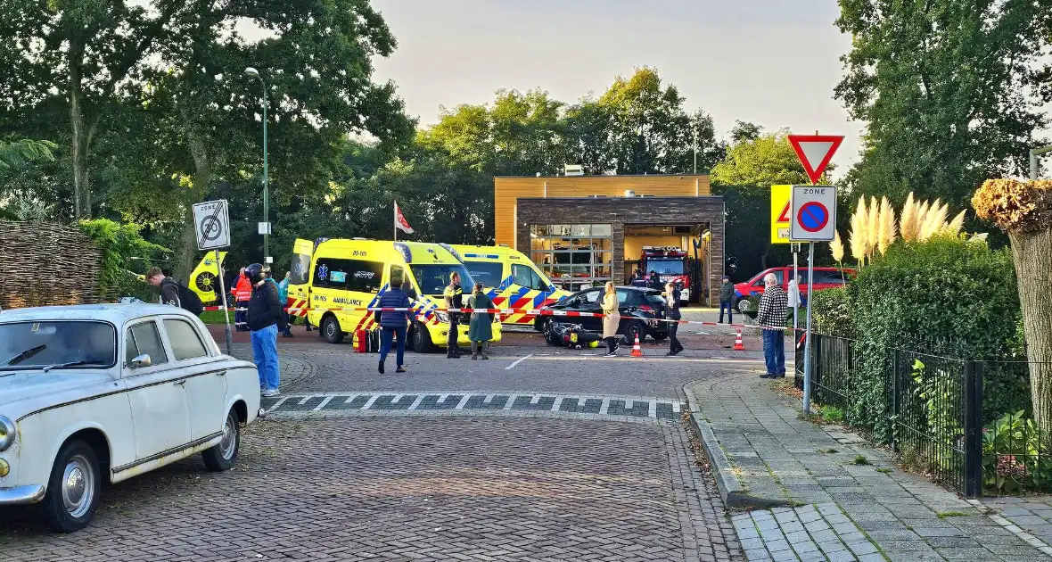 Motorrijder ernstig gewon bij ongeval met auto - Foto 1