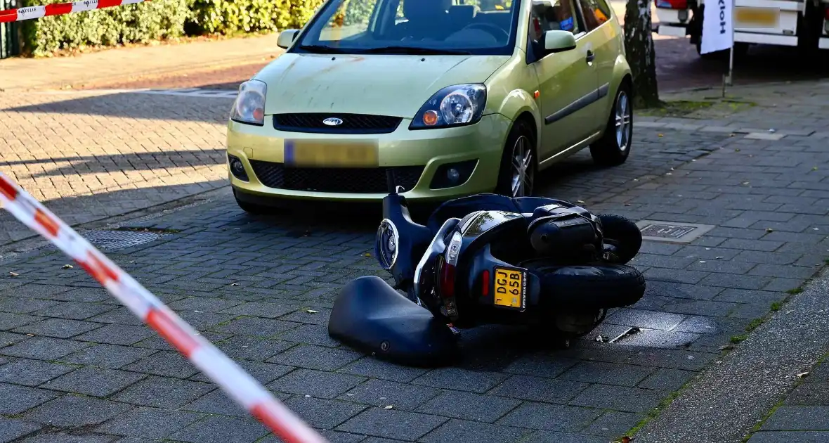 Twee tieners gezocht na overval op telecomwinkel - Foto 5