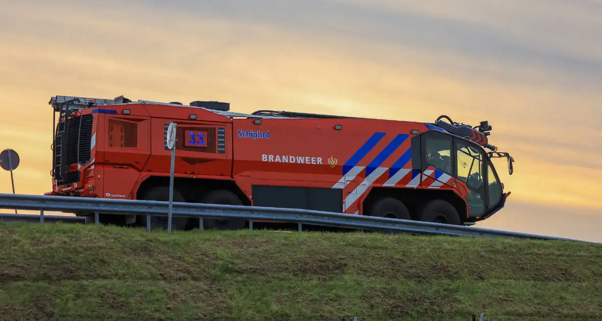 Hulpdiensten massaal ingezet voor noodsituatie op vliegveld - Foto 2