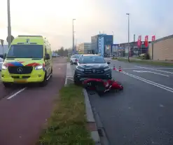 Brommerrijder geschept door afslaande automobilist