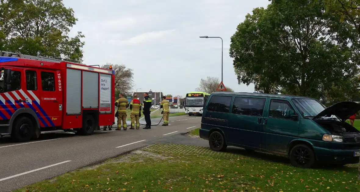 Brand in bestelbus tijden het rijden - Foto 3