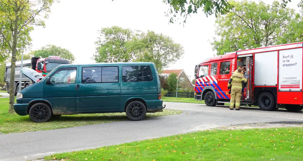 Brand in bestelbus tijden het rijden - Foto 4