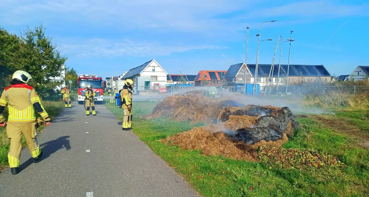 Fikse rookontwikkeling bij brand in maaiafval - Foto 4