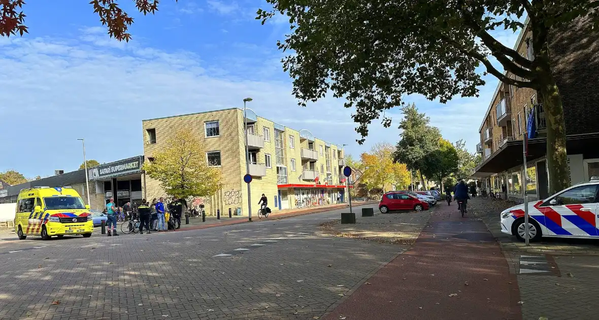 Twee fietser door onbekende oorzaak met elkaar in botsing