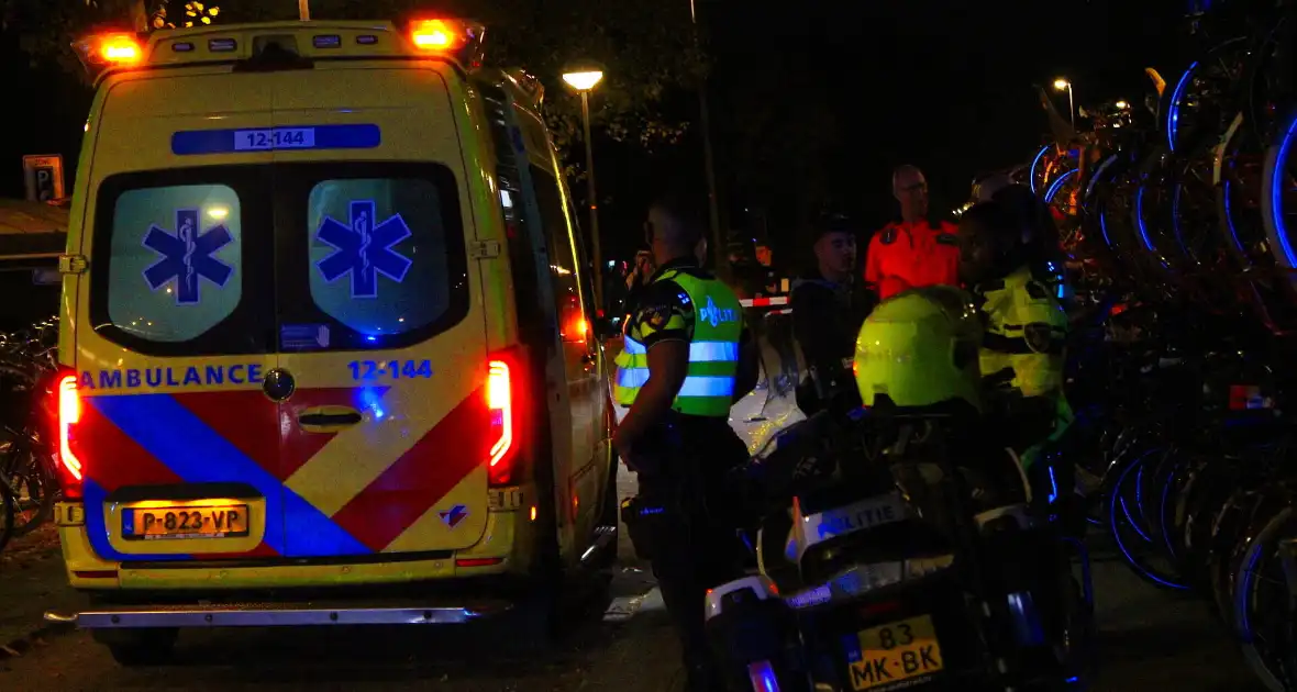 Hulpdiensten ingezet voor mogelijk steekincident - Foto 2