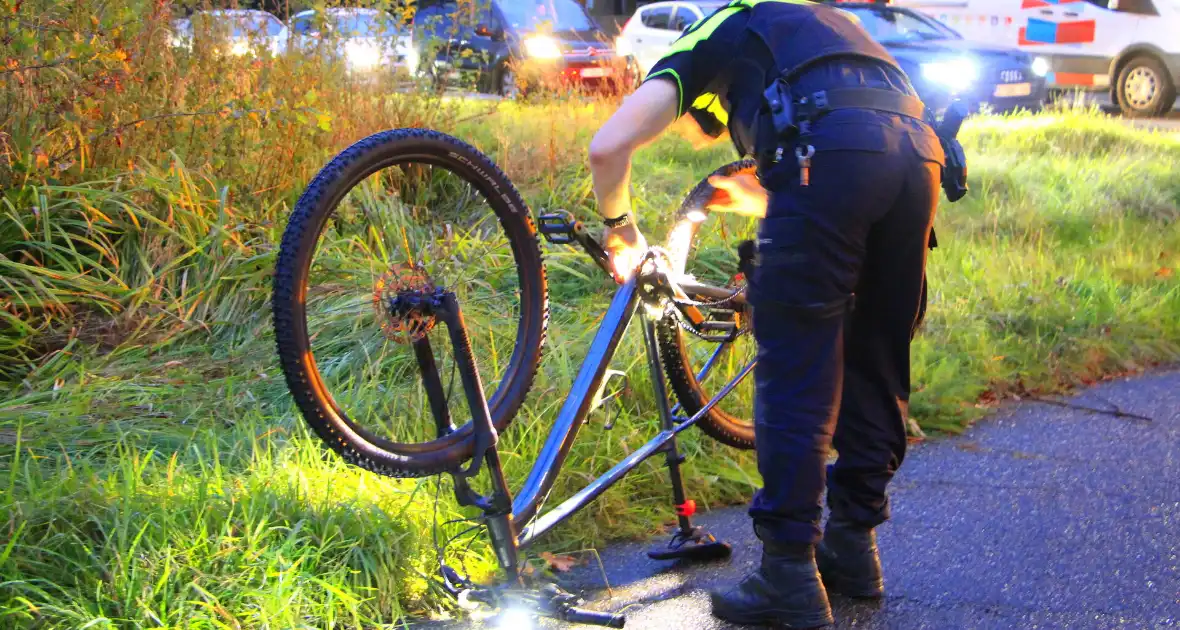 Mountainbiker ten val na aanrijding met fatbiker - Foto 1