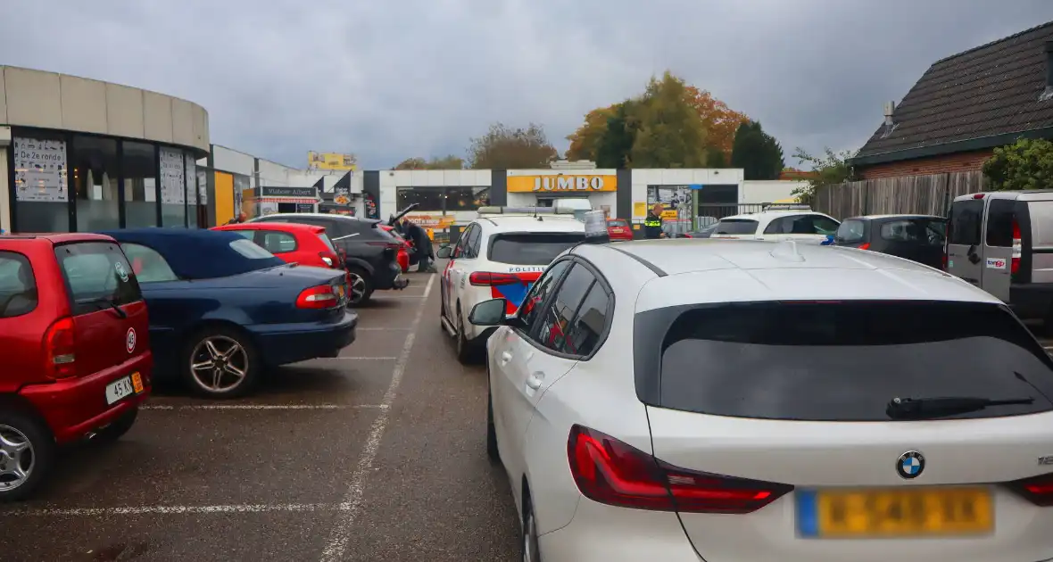 Politieoptreden na overlast in kringloopwinkel - Foto 3