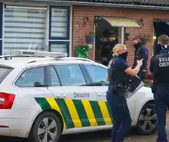 Douane vindt tijdens inval grote hoeveelheden tabak en sigaretten