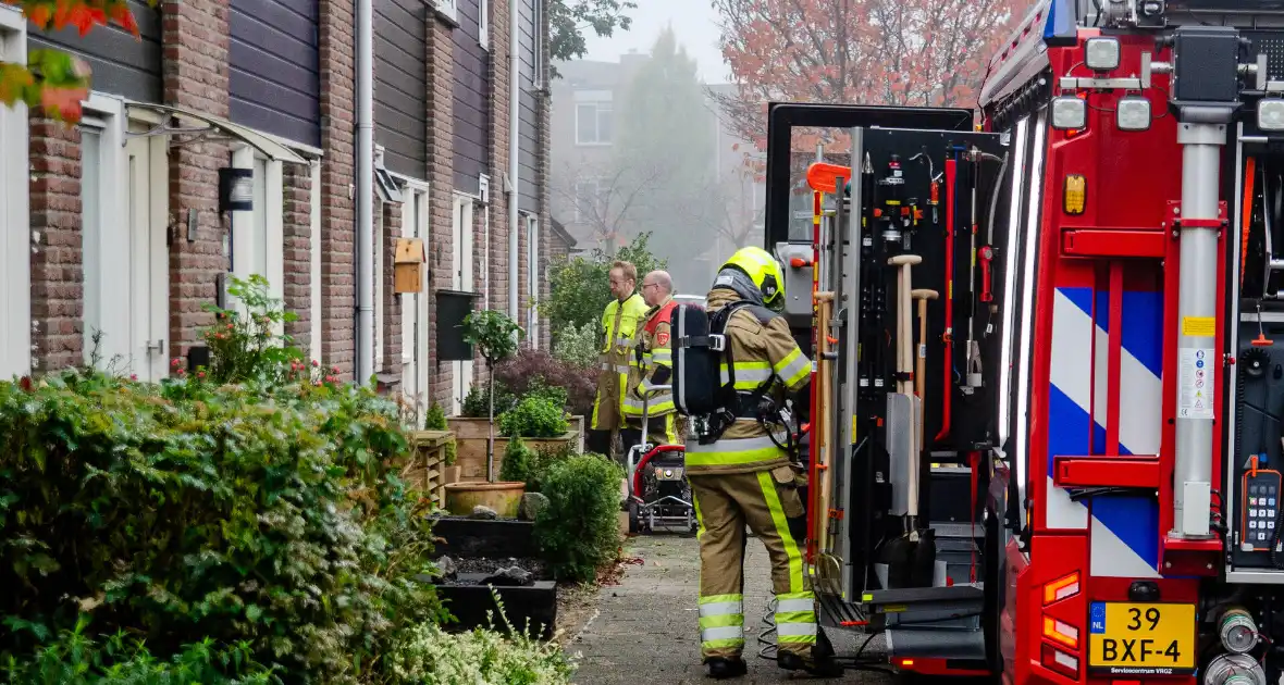 Houtkachel veroorzaakt rookontwikkeling in woning