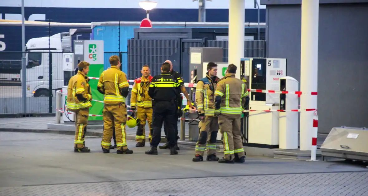 Tankstation afgezet vanwege gaslek bij pomp - Foto 3