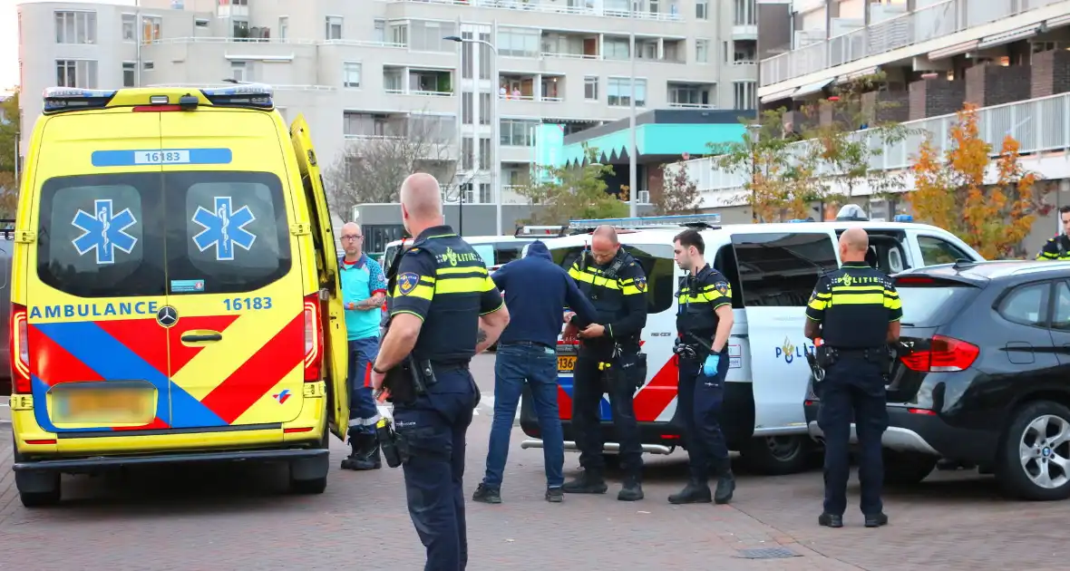 Man aangehouden na melding van bedreiging met vuurwapen - Foto 4