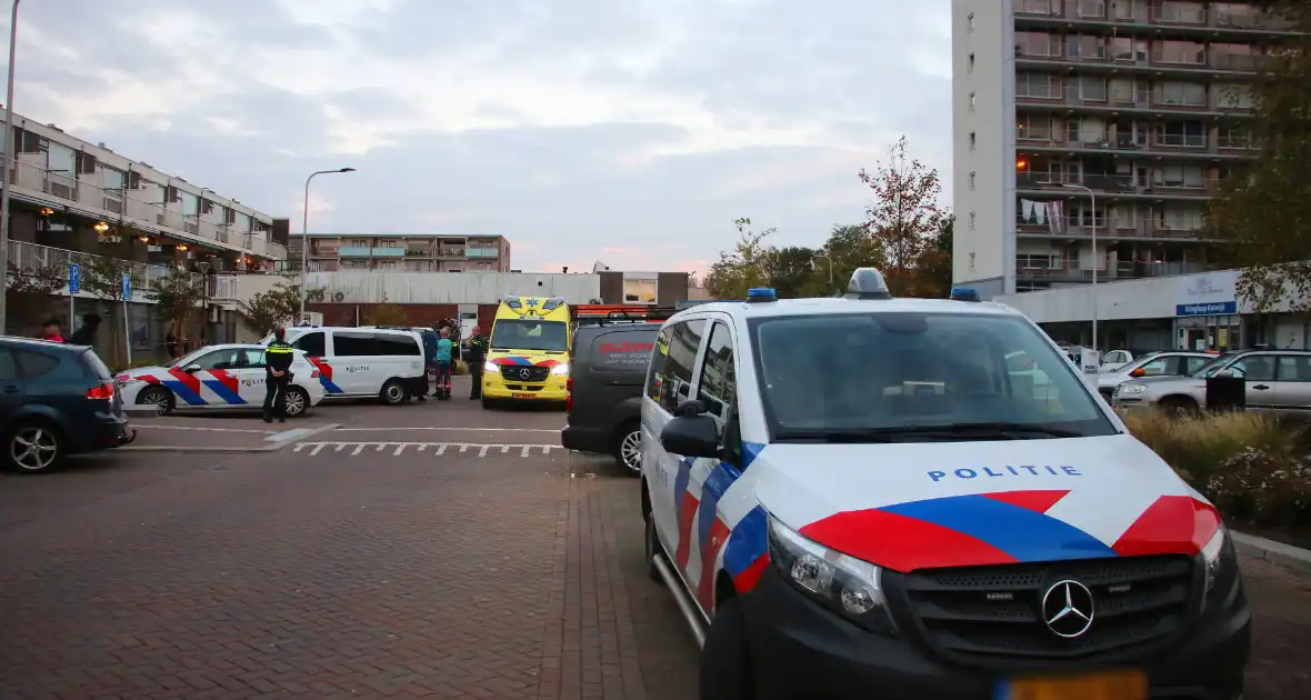 Man aangehouden na melding van bedreiging met vuurwapen - Foto 6