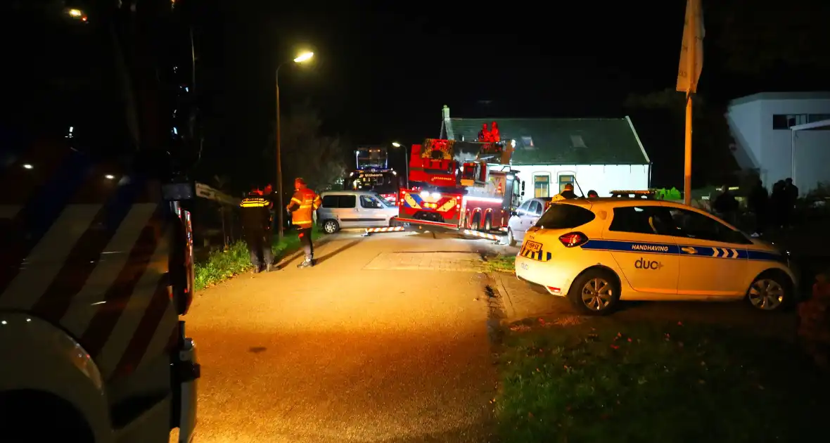 Auto totaal verwoest door brand - Foto 3