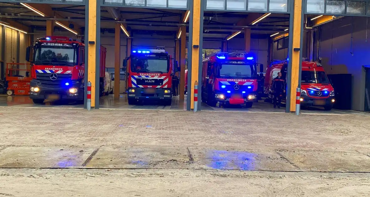 Nieuwe brandweerkazerne in gebruik genomen - Foto 2