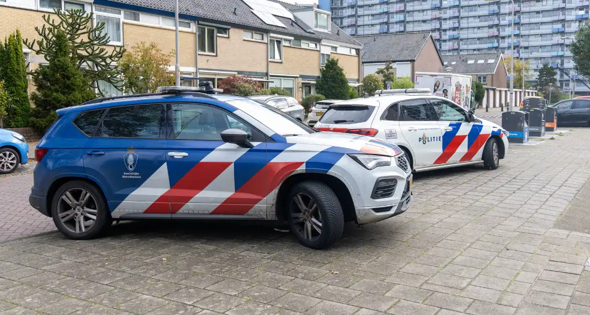 Man aangehouden na conflict bij woning, voertuig doorzocht op mogelijk vuurwapen - Foto 1