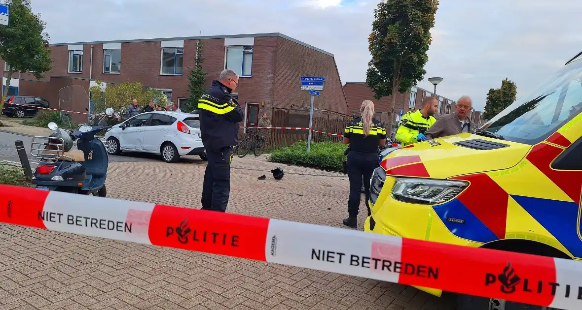 Zwaargewonden bij ongeval in woonwijk - Foto 5