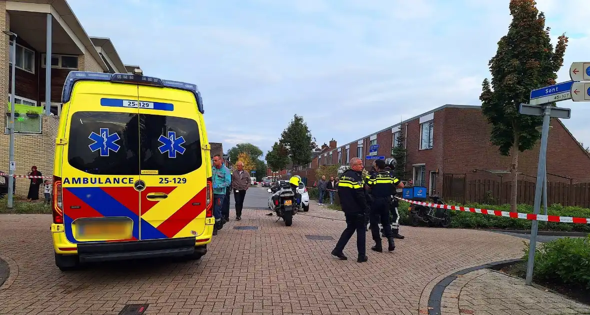 Zwaargewonden bij ongeval in woonwijk - Foto 6