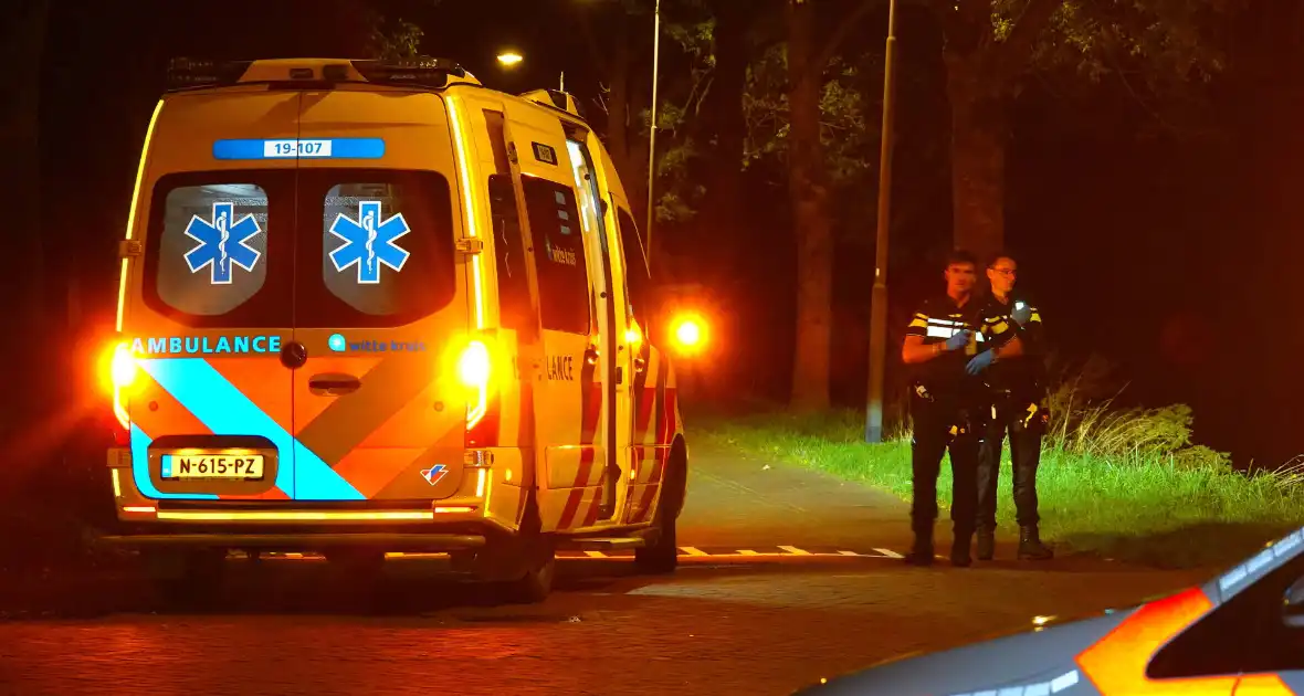 Politie treft gewonden en messen na steekpartij - Foto 4