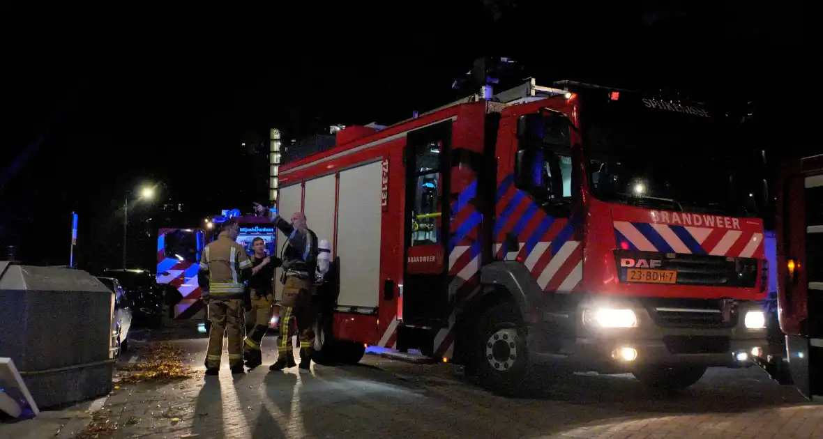 Agent gebeten na waarschuwen bij brand - Foto 7