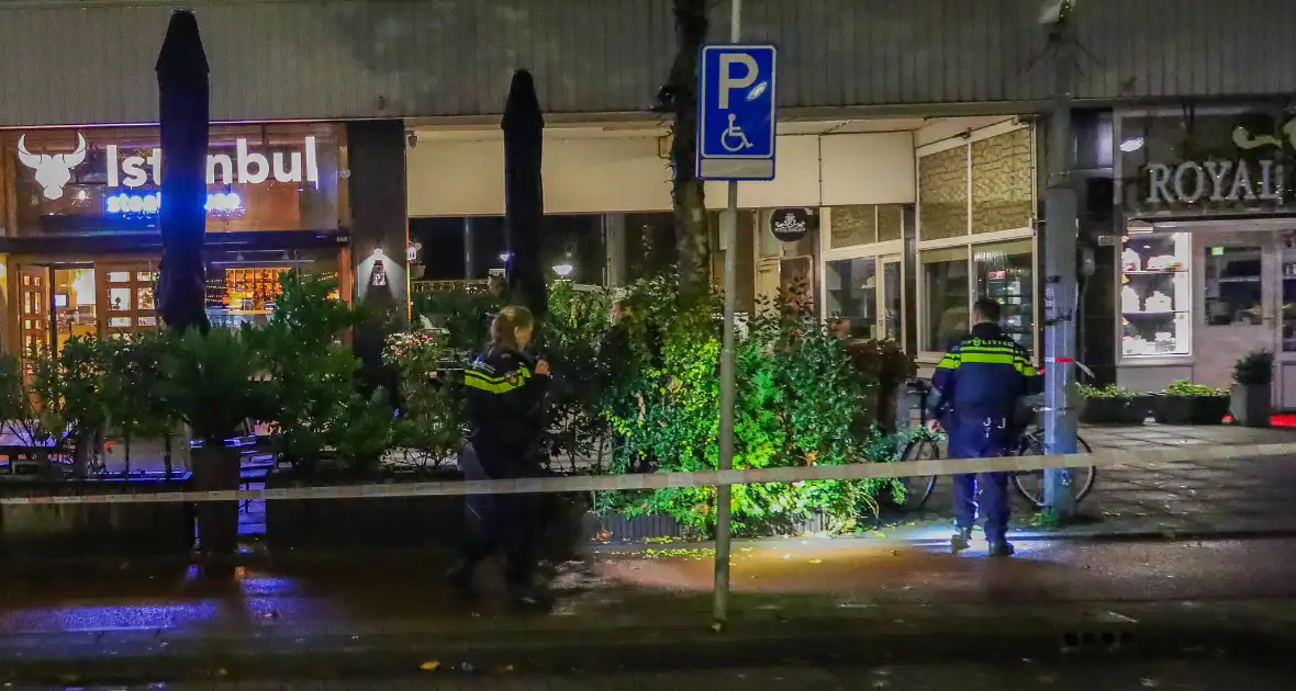 Gebouwen geraakt door schoten, politie onderzoekt zaak - Foto 5