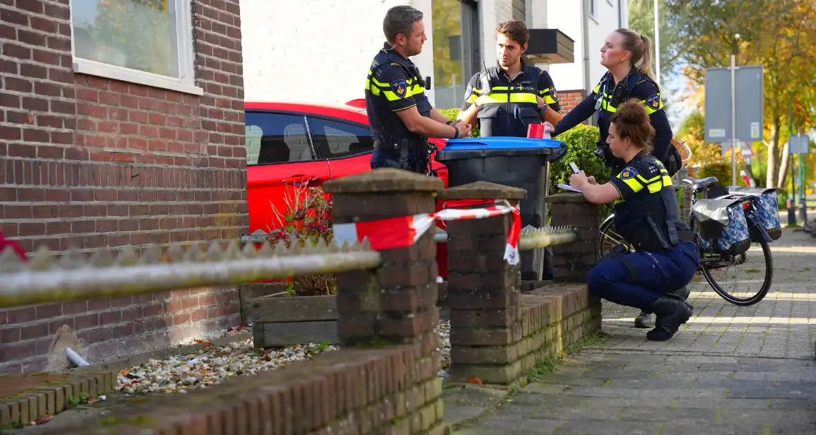 Politieonderzoek bij woning na reanimatie - Foto 5