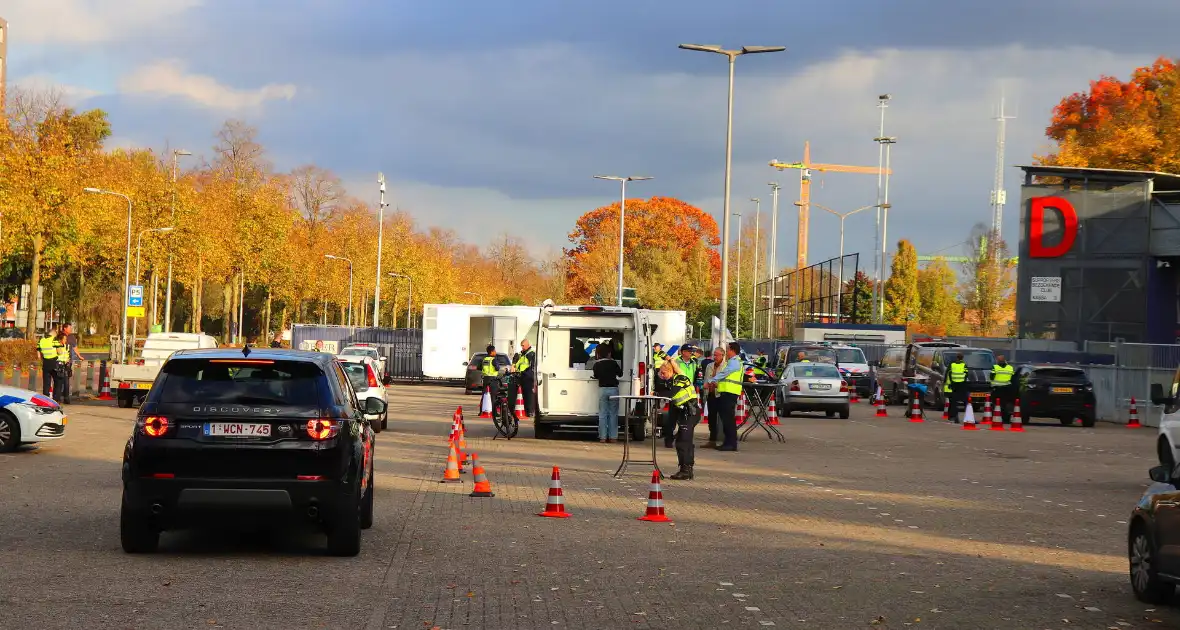 Grote verkeerscontrole in stad - Foto 1