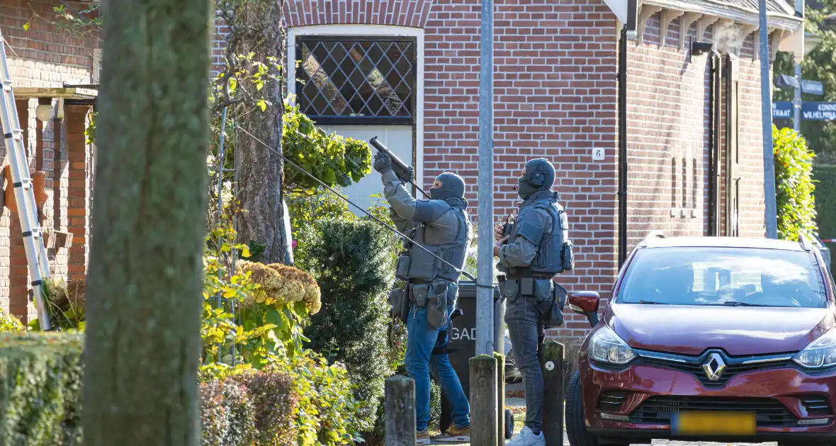 Arrestatieteam Ingezet voor persoon met verward gedrag - Foto 13