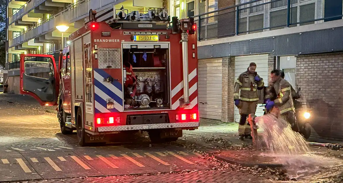 Balkonbrand slaat over naar buren - Foto 5