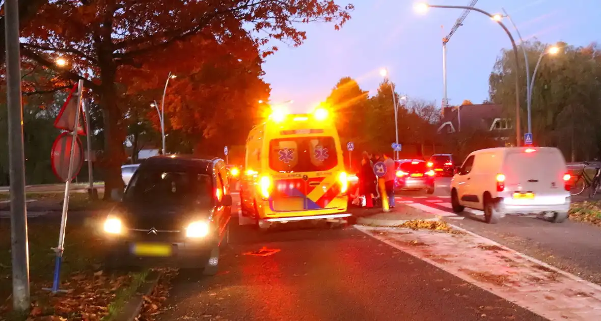 Fietster aangereden door maaltijdbezorger op rotonde - Foto 2